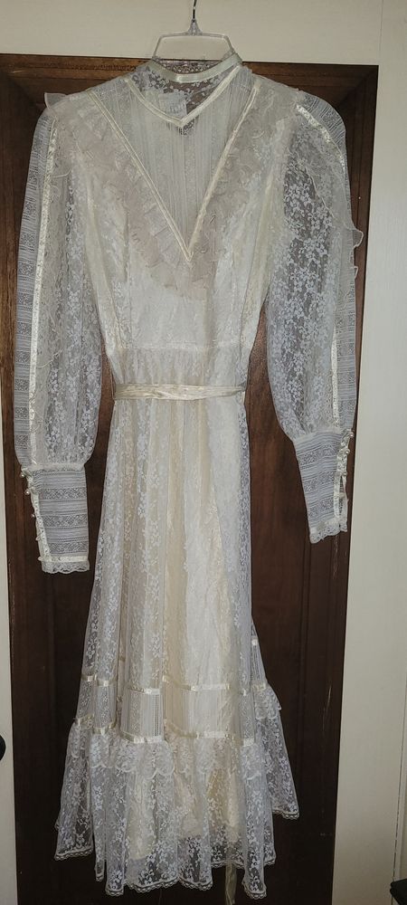 Vintage sz 5 Gunne Sax by Jessica Wedding or Prom dress 